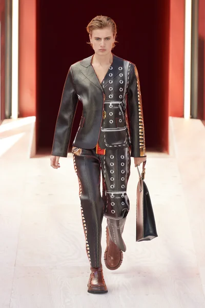 Look 6
